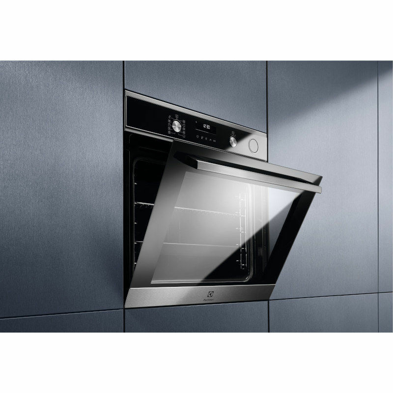 ELECTROLUX pećnica ugradbena EOC6P77X