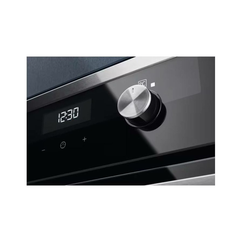 Electrolux ugradbena pećnica KOD5F70BX SteamBake