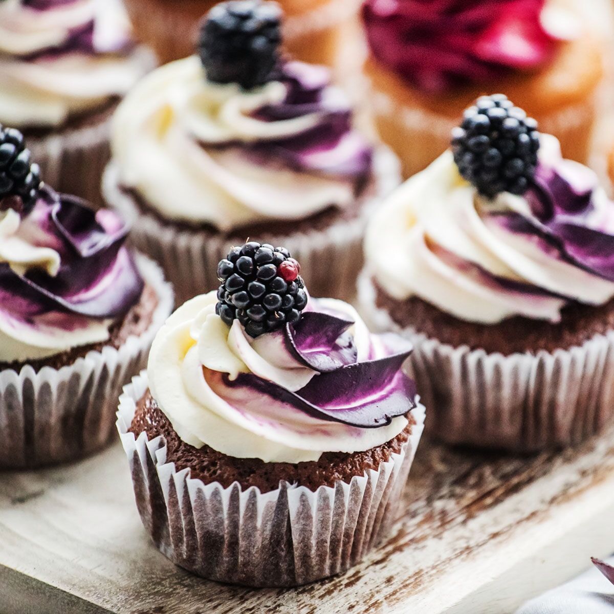 GGM Gastro PVNR108E Rashladna vitrina za kolače - rotirajuće police